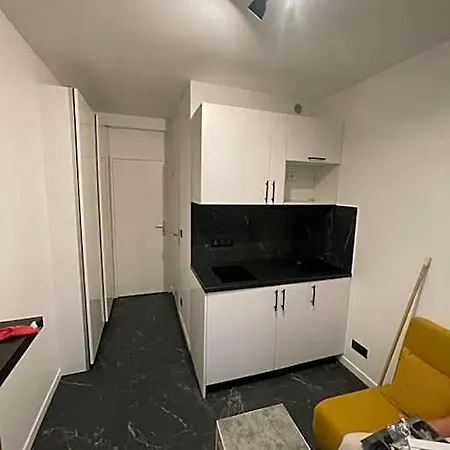 Studette Cosy Entierement Renovee Lägenhet
